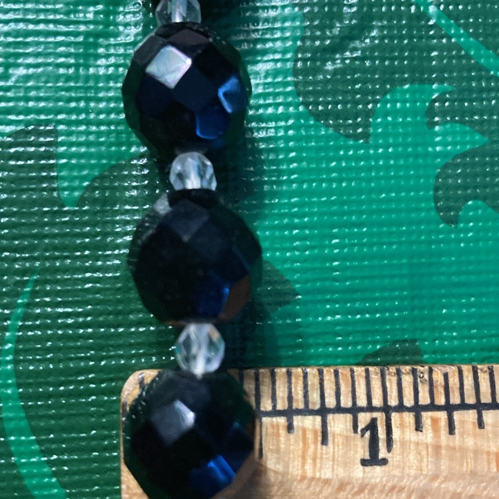 Vintage black glass beads with clear acrylic cubes necklace. Size in pics. $25 - Picture 5 of 6